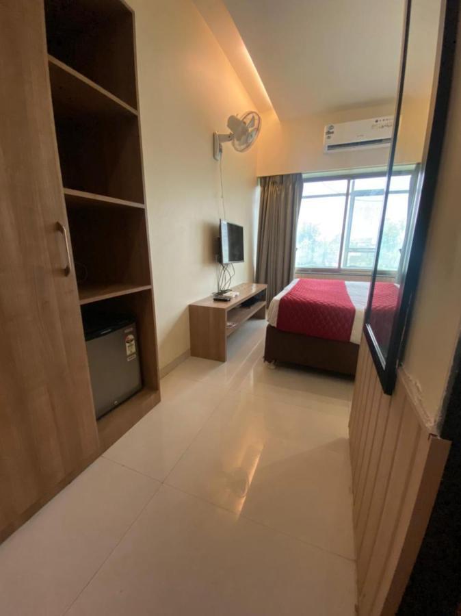 Hotel Airport Prime -Near Mumbai International Airport Andheri East ภายนอก รูปภาพ