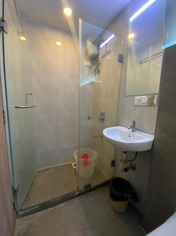 Hotel Airport Prime -Near Mumbai International Airport Andheri East ภายนอก รูปภาพ